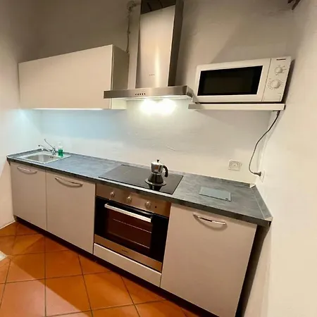 Sottoriva 12 City Center Large Apartment Verona Exterior photo