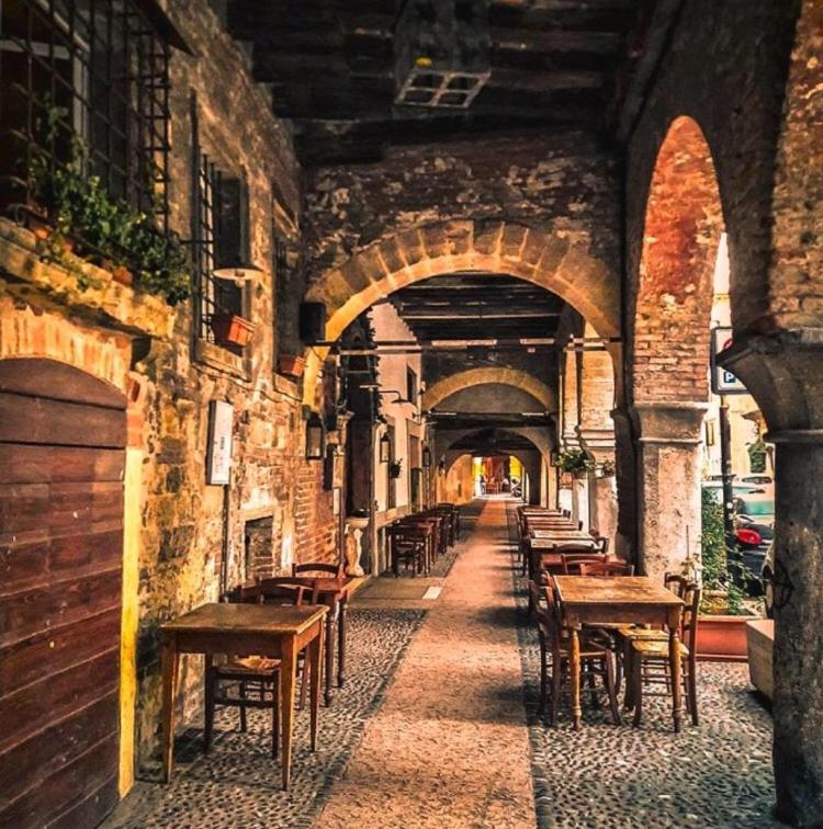 Sottoriva 12 City Center Large Apartment Apartment Verona
